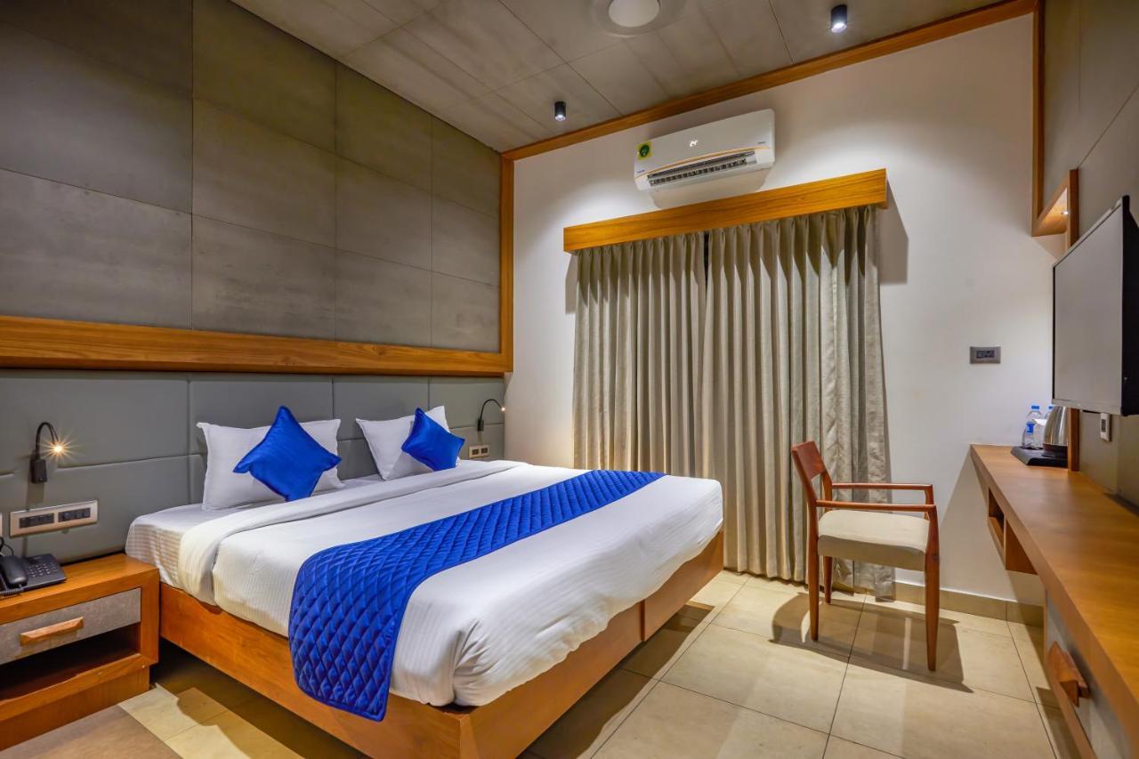 Hotel Cason International Kondotty Ngoại thất bức ảnh